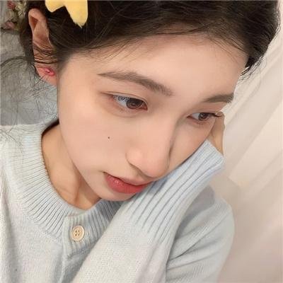 沉睡的妮可
